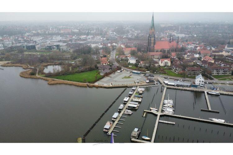 Hausboot Fjord Ankerplatz Mit Biosauna In Schleswig Kültér fotó